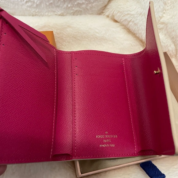 Louis Vuitton Victorine Azur 2021 Holiday collection - Picture 3 of 6